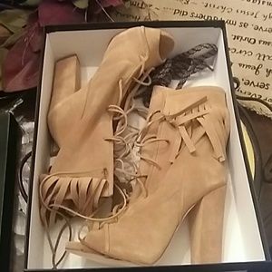 Giuseppe Zanotti Laceup Peeptoe Fringe Boots Sz 10